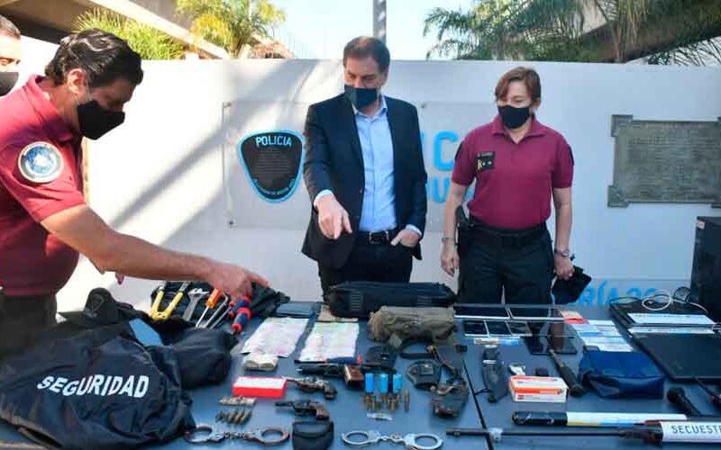 La Policía desbarató la banda de los «politruchos» La Policía desbarató la banda de los «politruchos»