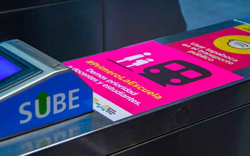 Alumnos y docentes podrán viajar en subte Alumnos y docentes podrán viajar en subte
