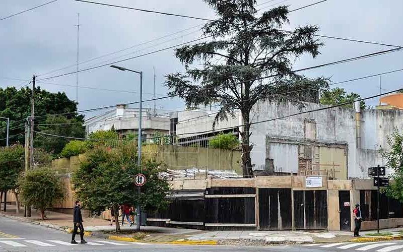 Vecinos en alerta ante el avance de torres Vecinos en alerta ante el avance de torres