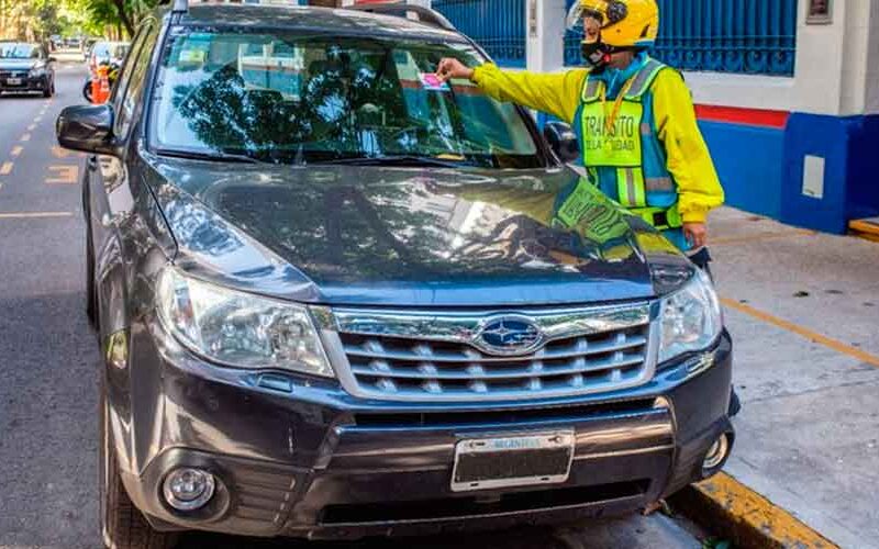 Vuelven las reglas habituales de estacionamiento Vuelven las reglas habituales de estacionamiento