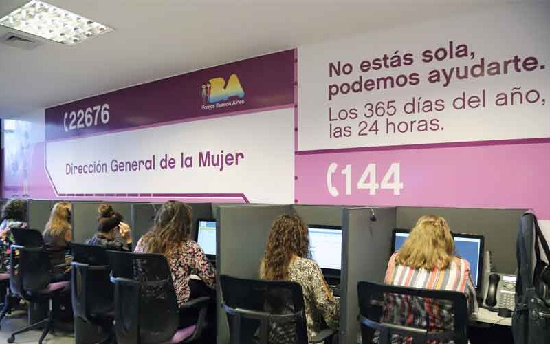 Línea 144 para ayudar a las víctimas de violencia de género Línea 144 para ayudar a las víctimas de violencia de género