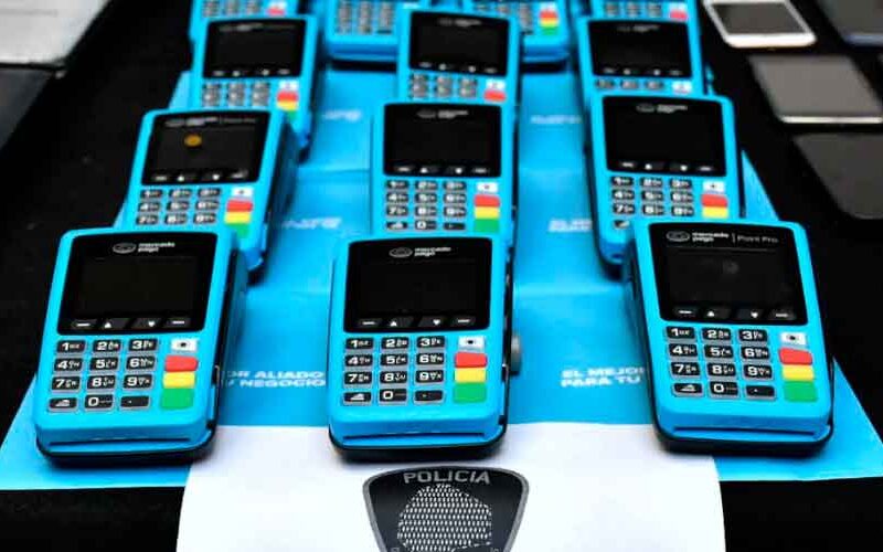 Desbaratan redes de clonadores de tarjetas y fraudes informáticos Desbaratan redes de clonadores de tarjetas y fraudes informáticos