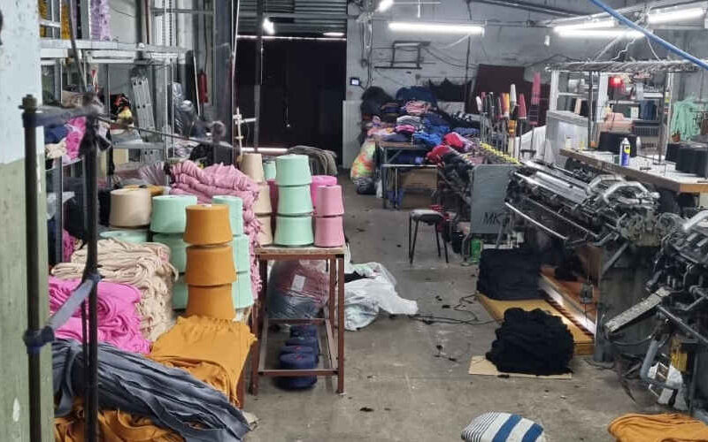 Clausuran dos talleres textiles clandestinos