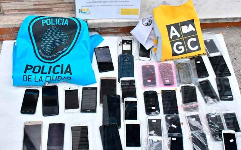 Más de 1.500 celulares incautados en diversos locales