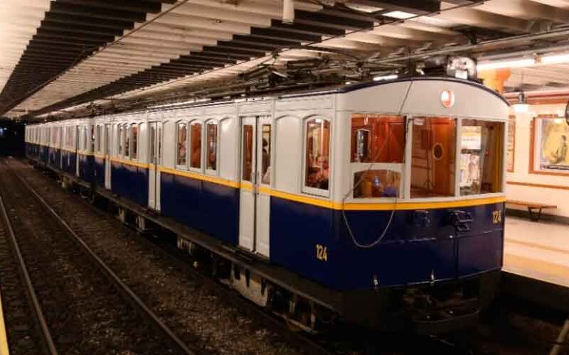 Subte: Vuelve el paseo histórico de la Linea A