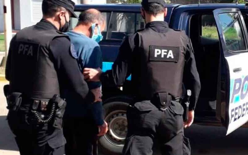 Detienen en el Bajo Flores a un hombre buscado en Perú Detienen en el Bajo Flores a un hombre buscado en Perú