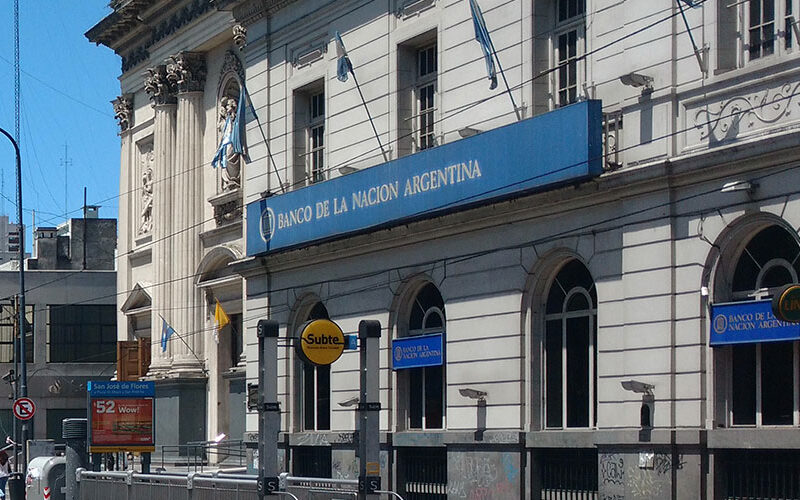 Los bancos podrán recibir al público sin turno previo