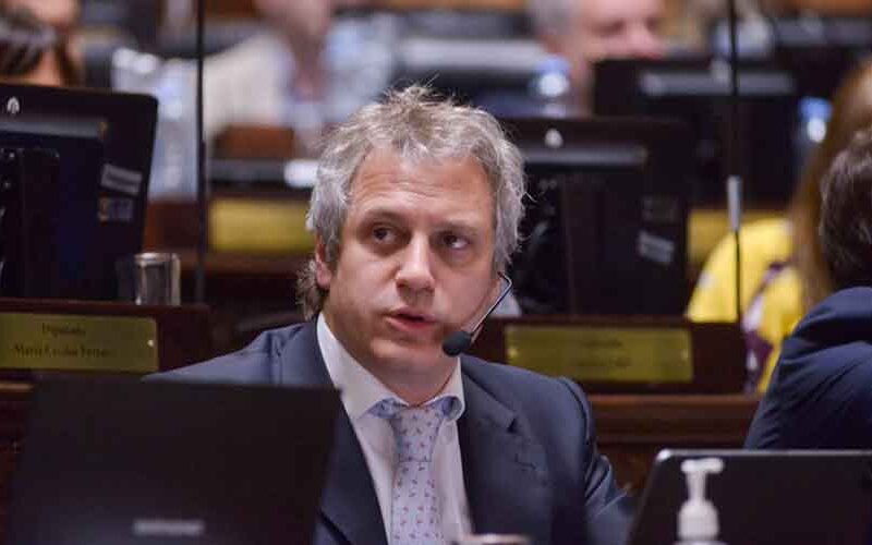 El Jefe de Gabinete porteño presentó su gestión en la Legislatura El Jefe de Gabinete porteño presentó su gestión en la Legislatura