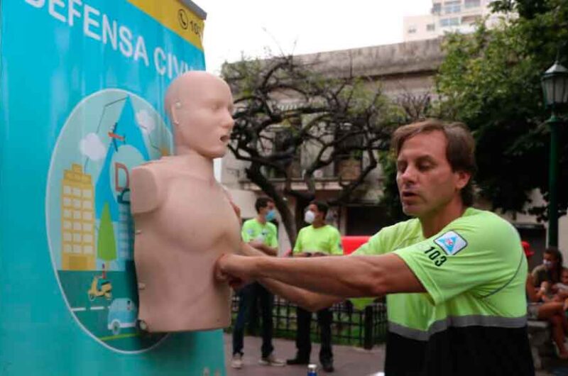 Comienza la segunda etapa de los cursos de RCP en plazas porteñas Comienza la segunda etapa de los cursos de RCP en plazas porteñas