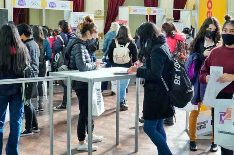 Segunda edición de Expo Empleo Barrial a la Comuna 5 Segunda edición de Expo Empleo Barrial a la Comuna 5