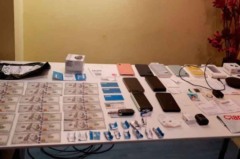 Compraba por redes sociales y pagaba con dólares falsos Compraba por redes sociales y pagaba con dólares falsos