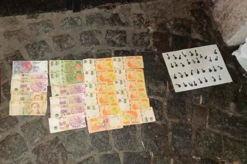 Dos dealers fueron detenidas comercializando dosis de cocaína