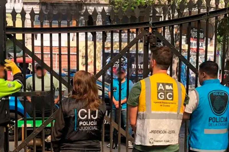 Clausuraron el Patio de los Lecheros por no contar con la habilitación Clausuraron el Patio de los Lecheros por no contar con la habilitación