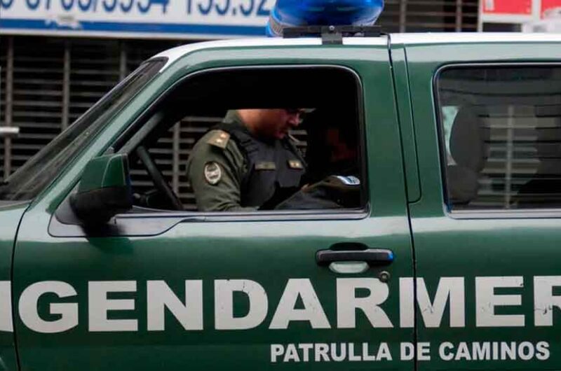 Rescatan en el Bajo Flores a una chica que fue drogada y secuestrada Rescatan en el Bajo Flores a una chica que fue drogada y secuestrada