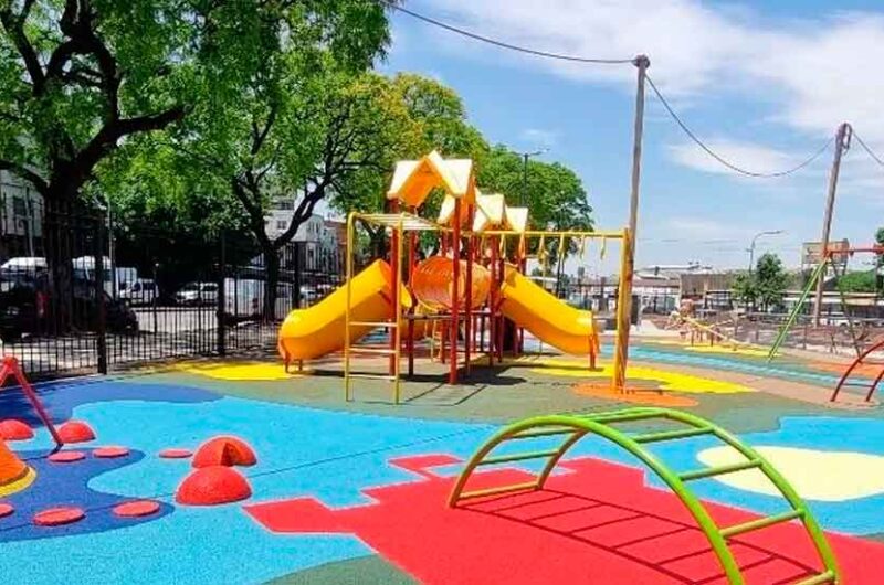 Trabajos de renovación en la Plaza Ricciardelli Trabajos de renovación en la Plaza Ricciardelli