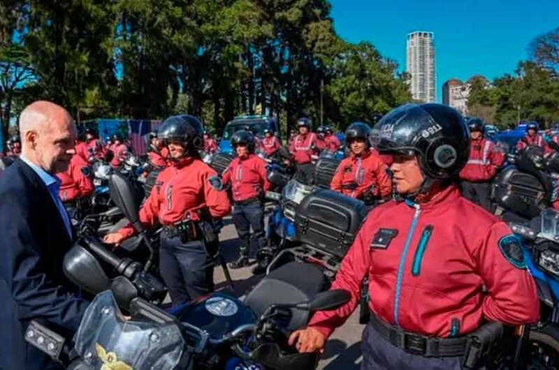 La Policía incorporó 30 motos y 10 bicicletas eléctricas nuevas