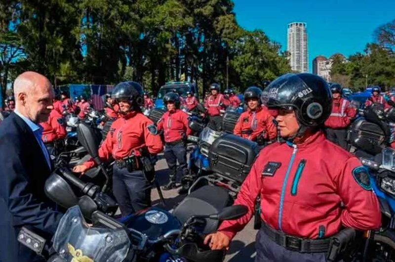La Policía incorporó 30 motos y 10 bicicletas eléctricas nuevas La Policía incorporó 30 motos y 10 bicicletas eléctricas nuevas