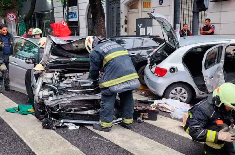 Manejaba a alta velocidad por Caballito