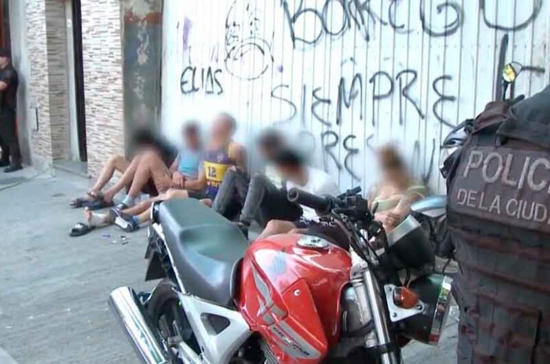 Vendían drogas a metros de dos colegios en Constitución Vendían drogas a metros de dos colegios en Constitución
