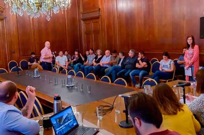 El Metrobus Alberdi-Directorio se debatió en la Legislatura El Metrobus Alberdi-Directorio se debatió en la Legislatura
