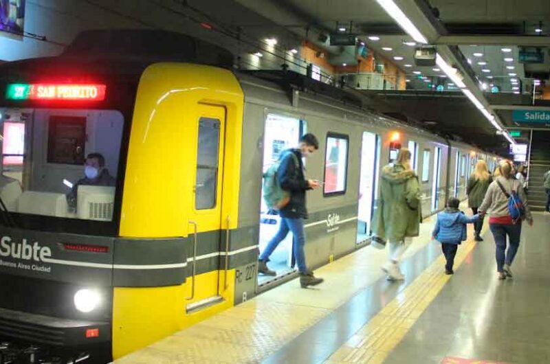 El lunes 27 cierra la estación Castro Barros por obras El lunes 27 cierra la estación Castro Barros por obras