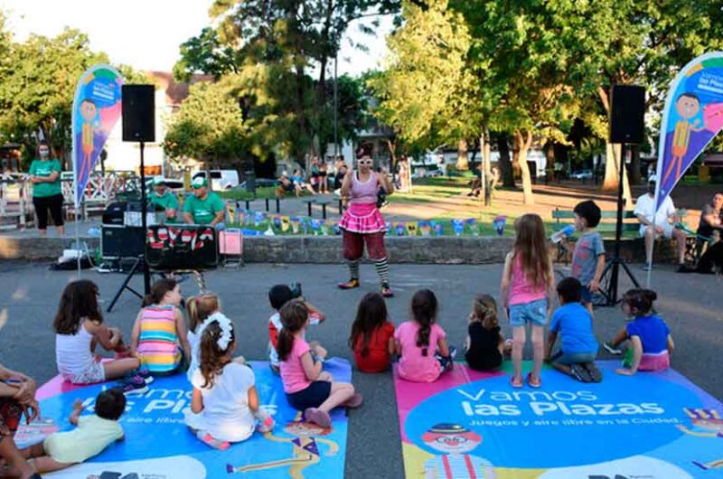 Vamos las Plazas: sigue el entretenimiento al aire libre