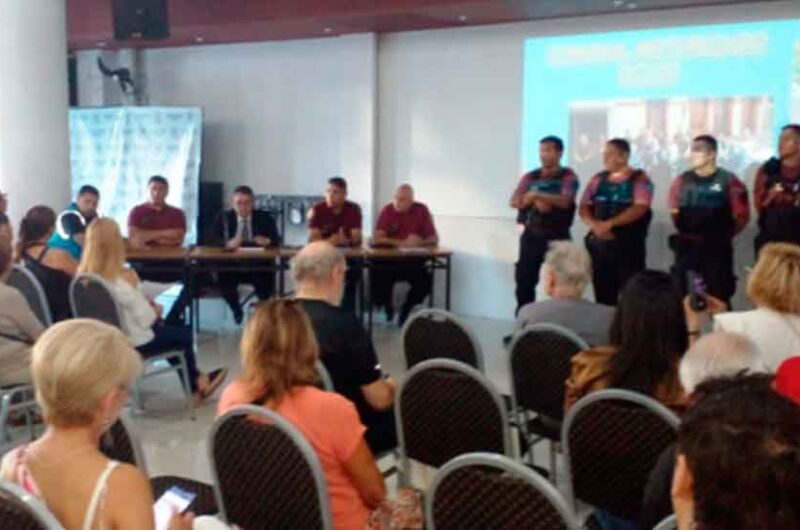 FECOBA participó de un encuentro con comerciantes y autoridades FECOBA participó de un encuentro con comerciantes y autoridades