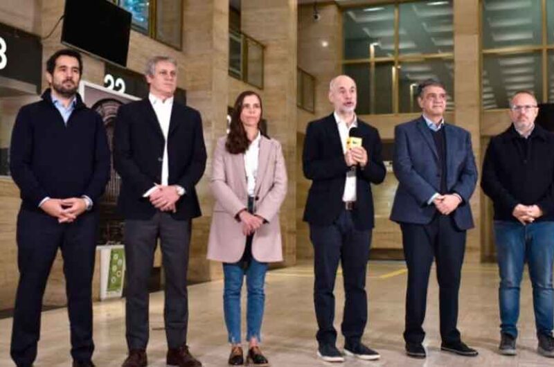 Larreta anunció que 80 trámites pasarán a ser gratuitos Larreta anunció que 80 trámites pasarán a ser gratuitos