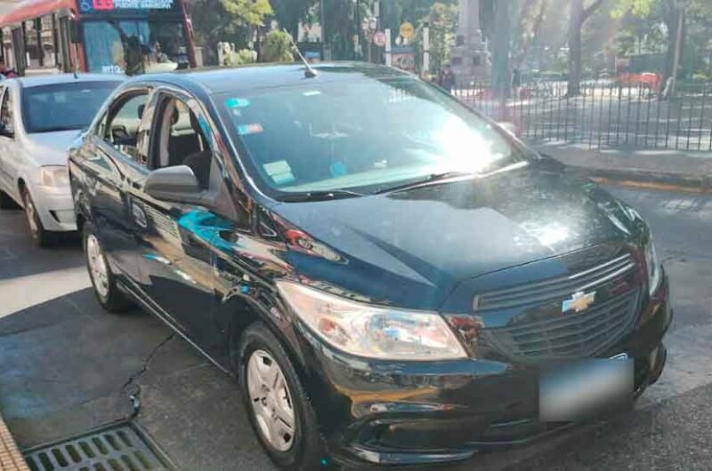 Flores: Cae pareja de estafadores con pedido de captura Flores: Cae pareja de estafadores con pedido de captura