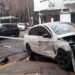 Un auto se incrustó en una pizzería en Flores