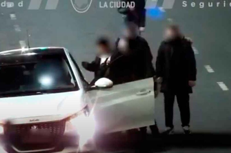Cinco detenidos por el robo a un conductor en Flores Cinco detenidos por el robo a un conductor en Flores