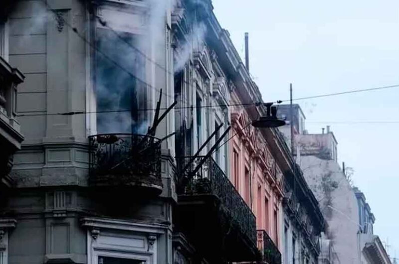 Se incendió un inquilinato del centro porteño Se incendió un inquilinato del centro porteño