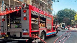 Hallan armas y seis granadas durante un incendio