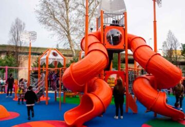 Parque Chacabuco: la Ciudad renueva los patios de juegos