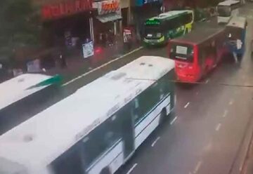 Chocaron dos colectivos y ocho pasajeros resultaron heridos