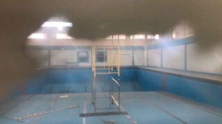 Vecinos piden reunirse por las obras del natatorio