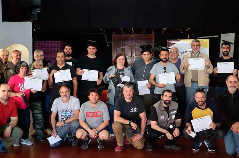 Culmino el curso para Aspirantes a radioaficionados Culmino el curso para Aspirantes a radioaficionados