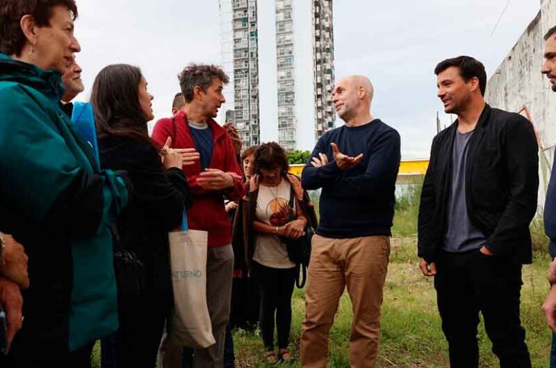 Larreta visitó el lugar donde construirán una plaza Larreta visitó el lugar donde construirán una plaza