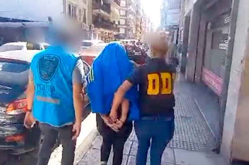 Robo: Detuvieron en Flores a una «Viuda Negra» Robo: Detuvieron en Flores a una «Viuda Negra»