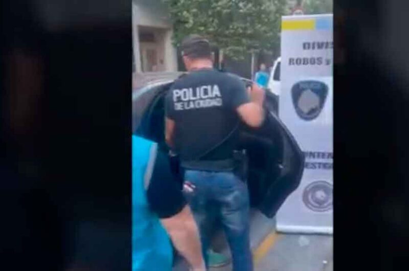 Un ladrón detenido por arrebatar un celular en Balvanera Un ladrón detenido por arrebatar un celular en Balvanera