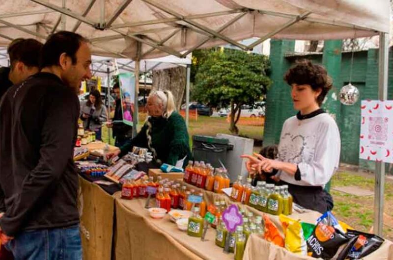 Vuelve la feria Sabe la Tierra a los parques porteños Vuelve la feria Sabe la Tierra a los parques porteños