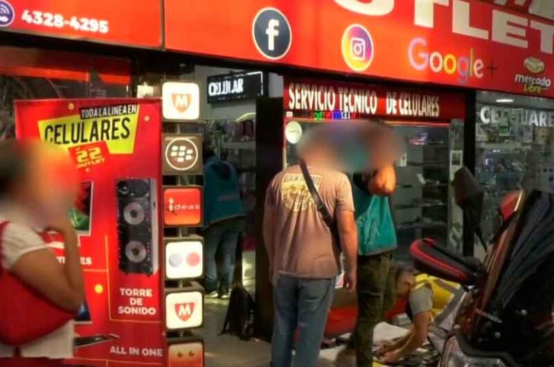 Más de mil celulares secuestrados en el centro porteño Más de mil celulares secuestrados en el centro porteño