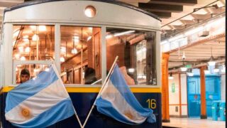 El Subte celebra la Independencia con un paseo histórico en la Línea A