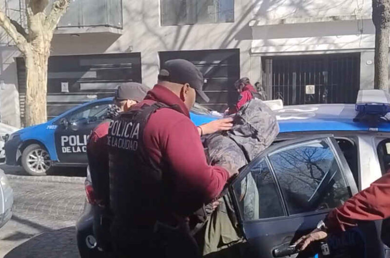 Atrapan a ladrón armado y con antecedentes Atrapan a ladrón armado y con antecedentes