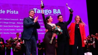Dos parejas de la Ciudad y una de Chubut ganaron el Mundial de Tango