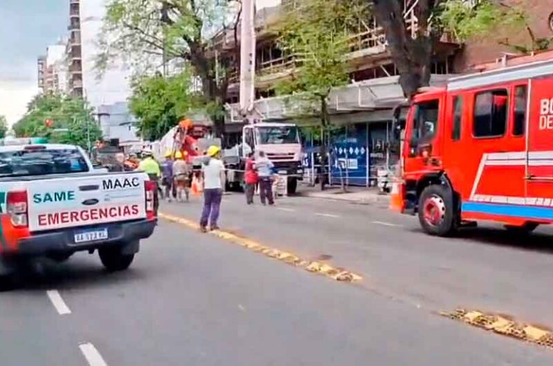 Derrumbe en Caballito: cayó el techo de una pileta de natación Derrumbe en Caballito: cayó el techo de una pileta de natación