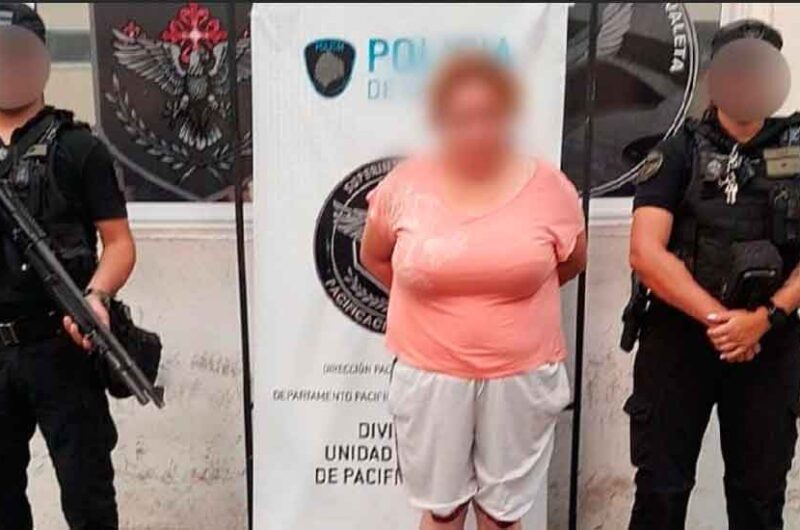 Vendía droga en la puerta de la casa y fue detenida infraganti Vendía droga en la puerta de la casa y fue detenida infraganti