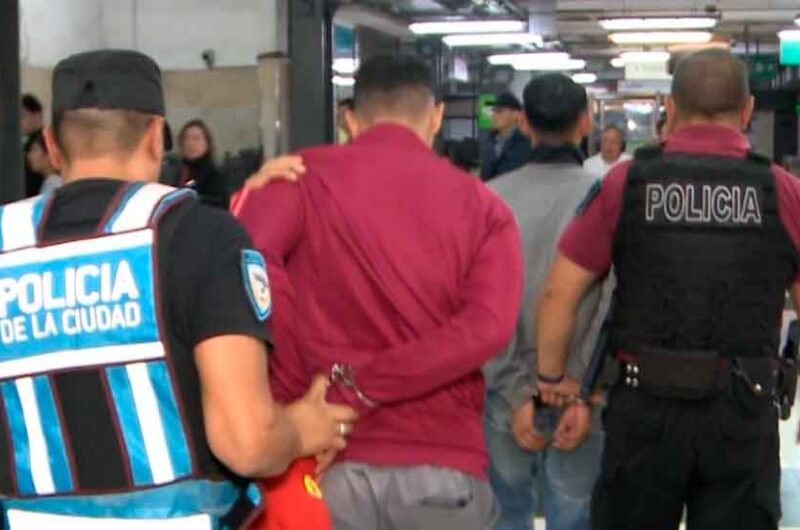 Dos detenidos por arrebato detectados por CMU Dos detenidos por arrebato detectados por CMU