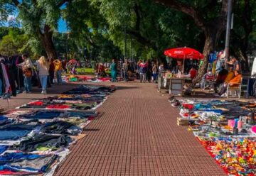 Se desalojaron a 5 mil manteros que ocupaban el Parque Los Andes