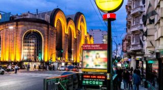 Cierra la estación Carlos Gardel por obras de renovación integral
